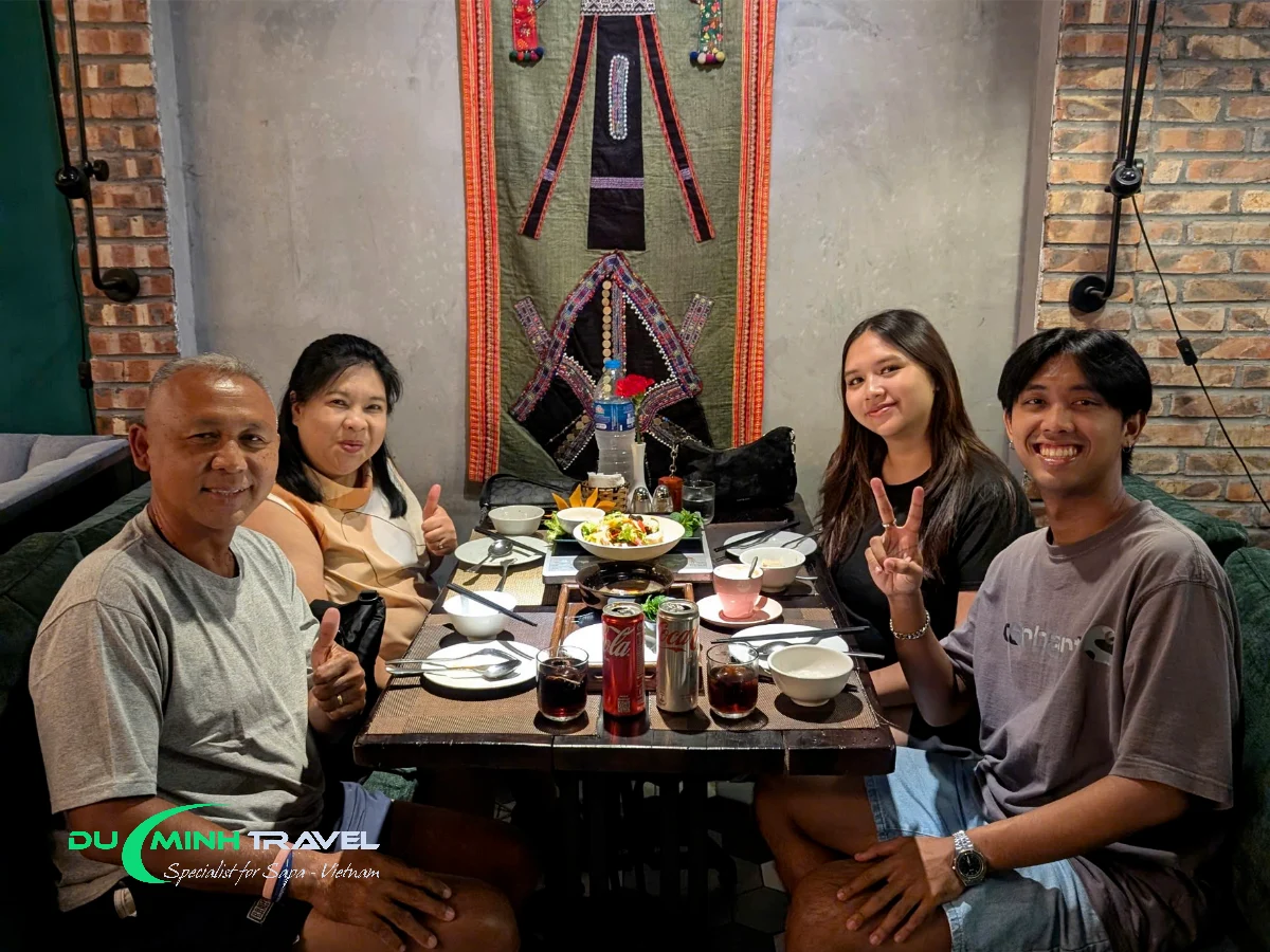 Sapa Center Cafe - Restaurant and Hotel With Duc Minh Travel